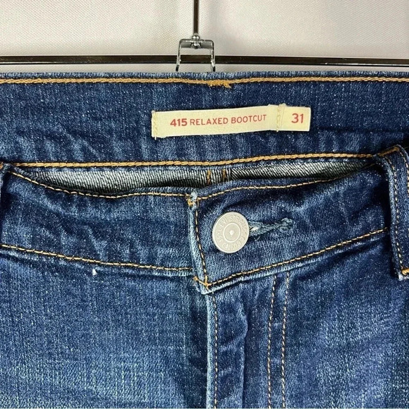 Levi's 415 Blue Wash Relaxed Bootcut Jeans 31 - Picture 4 of 4